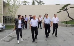 韩一兵赴西安市就房地产 