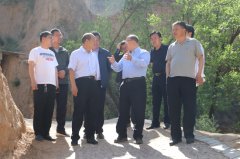 韩一兵在榆林市清涧县调研督导农村危房改造工